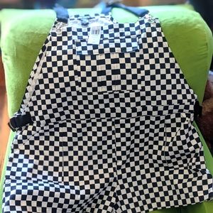 Black and white checked shortalls, 4x, Hot Topic, NWT